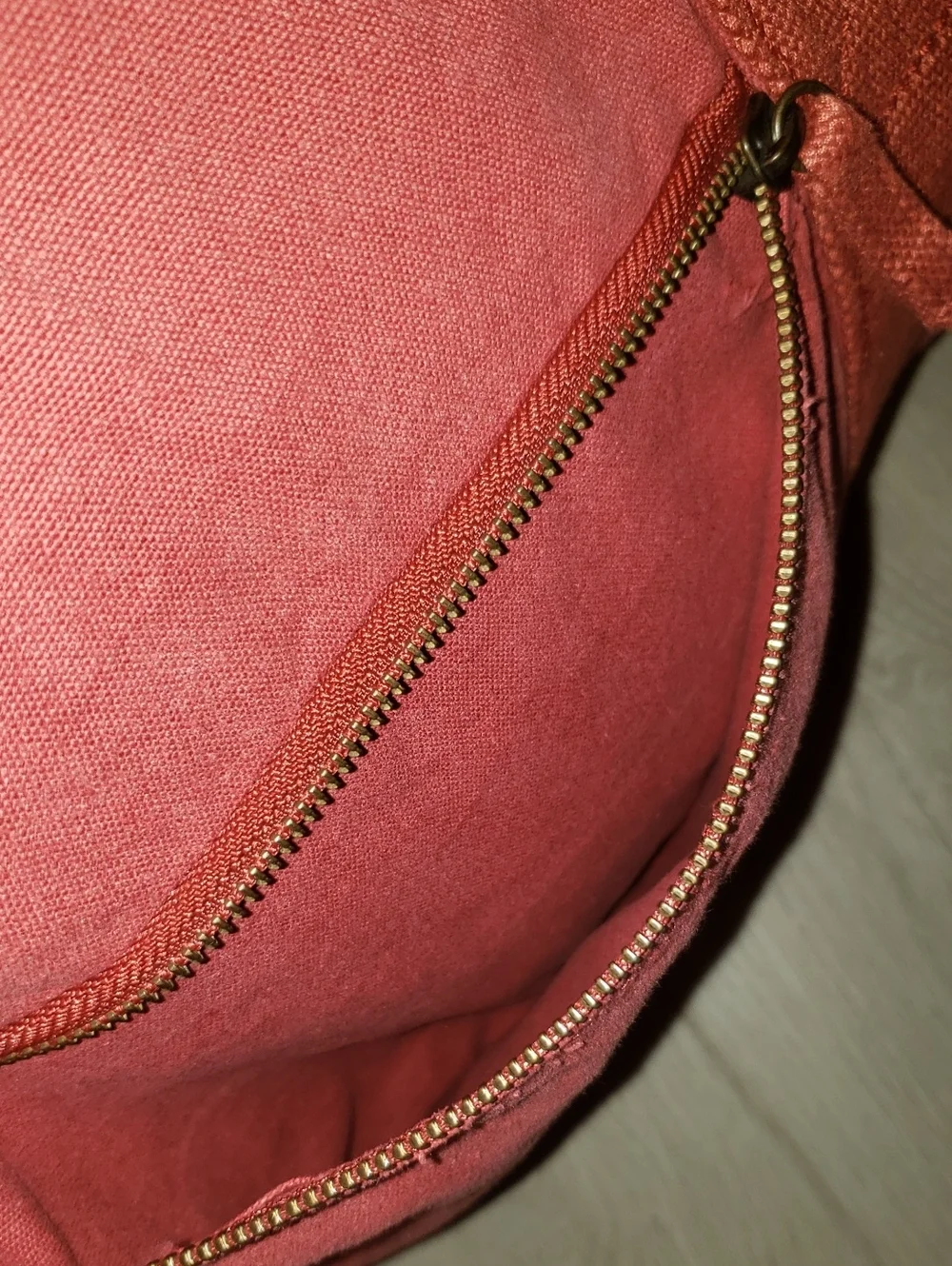 Eddie Bauer XL Duffel Red